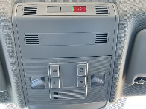 Used 2025 Volkswagen Jetta S image 27