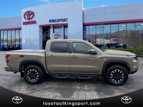 Used 2023 Nissan Frontier PRO-4X w/ Pro Convenience Package image 6