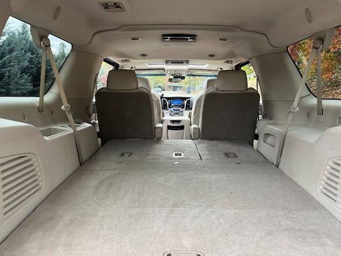 Used 2020 Cadillac Escalade ESV Premium Luxury image 50