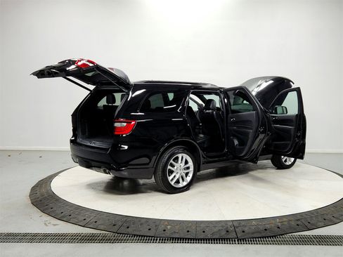 Used 2023 Dodge Durango GT image 15