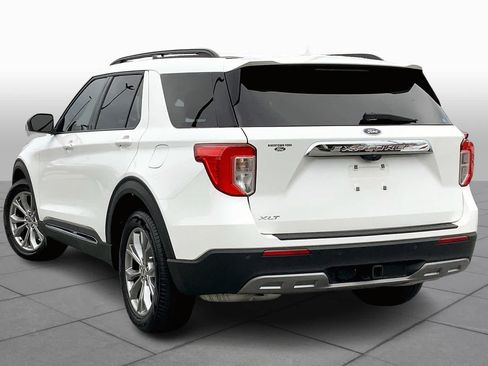 Used 2022 Ford Explorer XLT w/ Equipment Group 202A RWD image 12