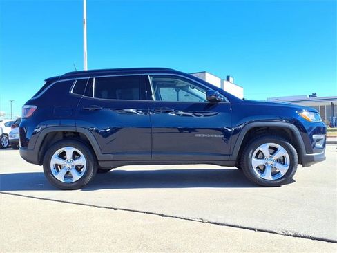 Used 2018 Jeep Compass Latitude w/ Safe & Security Group image 5