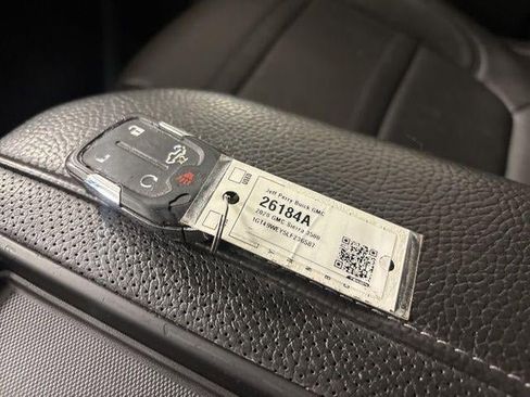 Used 2020 GMC Sierra 3500 Denali w/ Denali Ultimate Package image 29