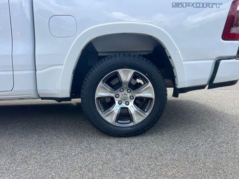 Used 2022 RAM 1500 Laramie w/ Sport Appearance Package AWD/4WD image 9