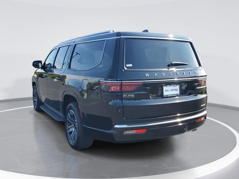 Used 2024 Jeep Wagoneer L Series II w/ Flexible Seating Group image 4