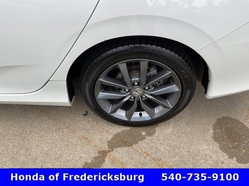 Certified 2021 Honda Civic EX-L image 8