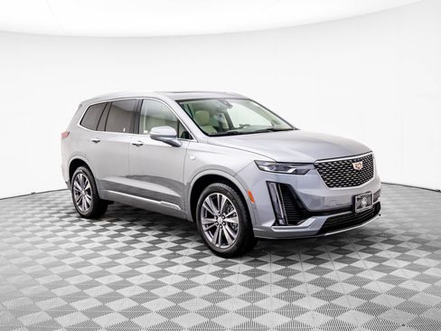 New 2025 Cadillac XT6 Premium Luxury w/ Technology Package image 9