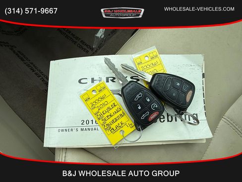 Used 2010 Chrysler Sebring Limited FWD image 22