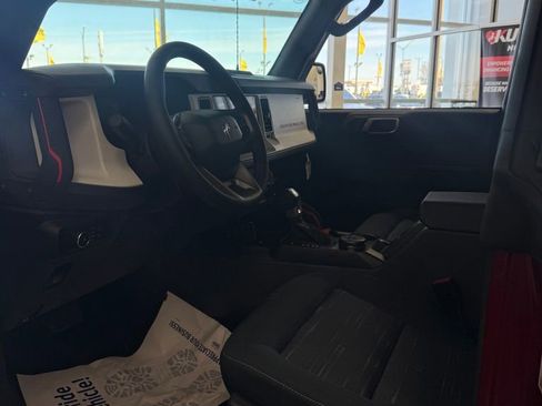 New 2026 Ford Bronco Heritage Edition image 9