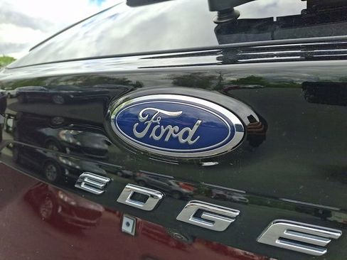 Certified 2024 Ford Edge SEL w/ Convenience Package AWD/4WD image 37