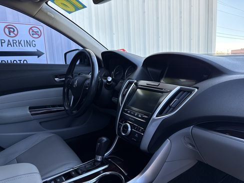 Used 2016 Acura TLX w/ Technology Package image 33