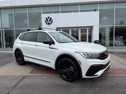 Certified 2023 Volkswagen Tiguan SE R-Line