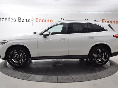 Used 2026 Mercedes-Benz GLC 300 image 3