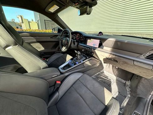 Used 2024 Porsche 911 GT3 image 35