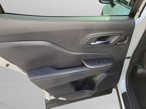 Certified 2023 Toyota Crown AWD/4WD image 25