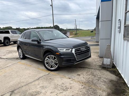 Used 2018 Audi Q5 2.0T Premium Plus w/ Premium Plus Package AWD/4WD image 10