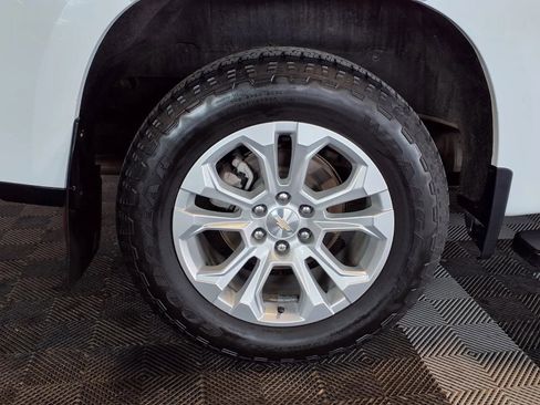 Used 2023 Chevrolet Silverado 1500 LTZ w/ LTZ Convenience Package II image 8