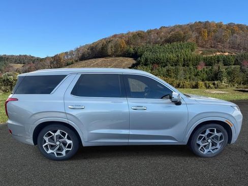Used 2022 Hyundai Palisade Calligraphy image 8