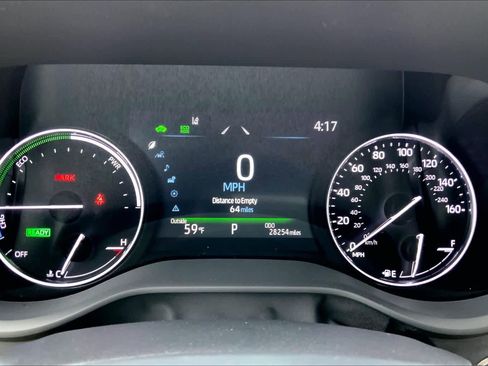 Used 2021 Toyota Sienna Limited image 26