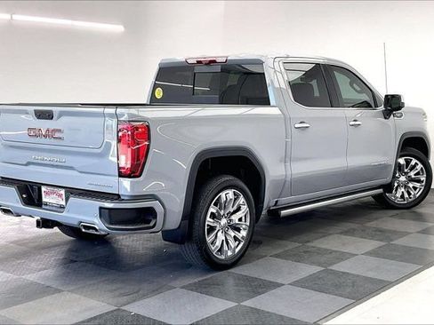 Used 2025 GMC Sierra 1500 Denali w/ Denali Reserve Package AWD/4WD image 13