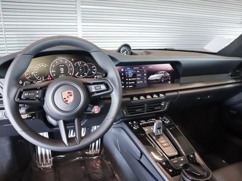 Used 2026 Porsche 911 Carrera 4 GTS image 15