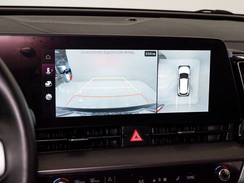 Certified 2025 Kia Sportage SX FWD image 17