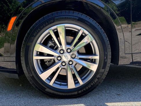 Certified 2025 Cadillac XT6 Premium Luxury w/ Platinum Package AWD/4WD image 9
