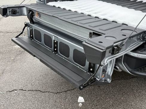 New 2026 GMC Sierra 1500 AT4 w/ AT4 Premium Package image 8