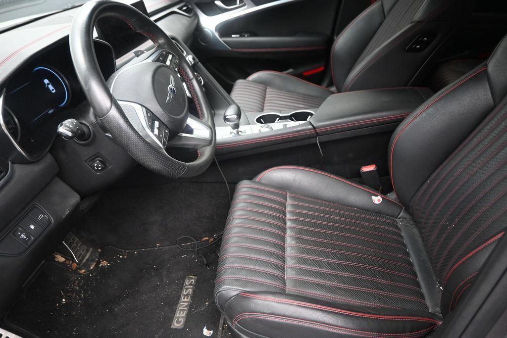 Used 2023 Genesis G70 2.0T w/ Sport Prestige Package RWD image 12