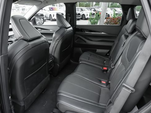 Used 2023 INFINITI QX60 Pure FWD image 16