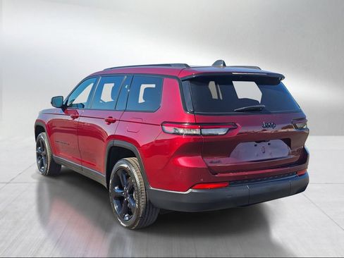 New 2025 Jeep Grand Cherokee L Altitude image 4