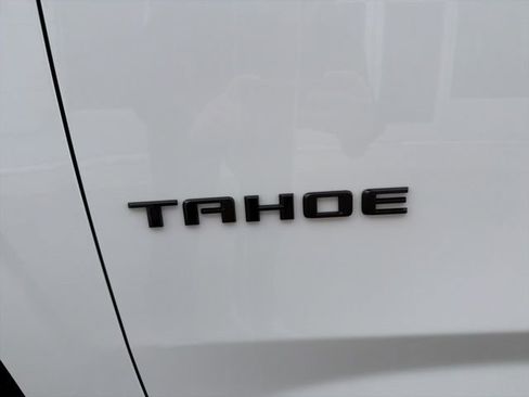 Used 2023 Chevrolet Tahoe Z71 w/ Luxury Package AWD/4WD image 13