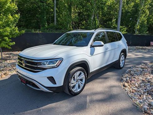Used 2023 Volkswagen Atlas SE w/ Panoramic Sunroof Package FWD image 1