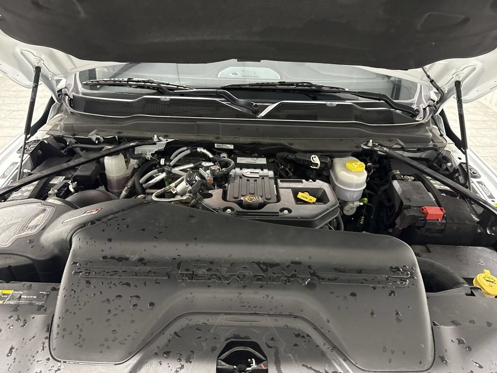 Used 2025 RAM 3500 Longhorn AWD/4WD image 31