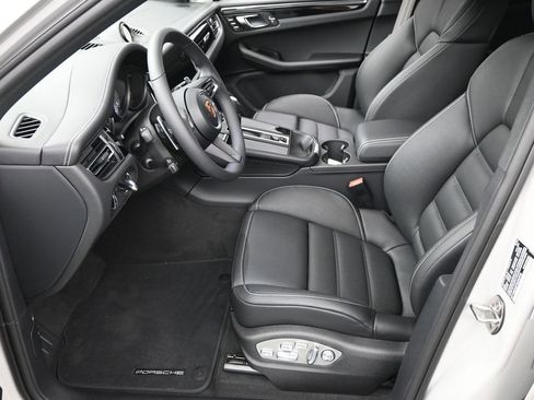 New 2026 Porsche Macan S AWD/4WD image 6