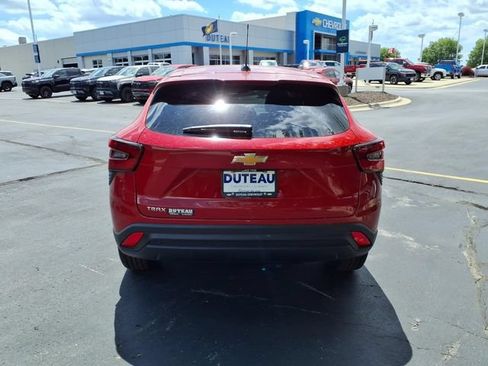 New 2026 Chevrolet Trax LS FWD image 6