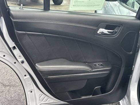 Used 2022 Dodge Charger SRT Hellcat w/ Harman/Kardon Audio Group image 23