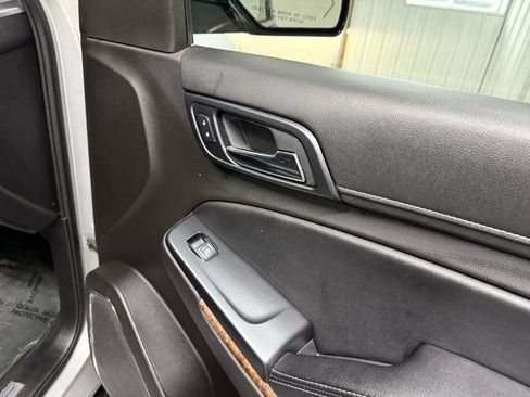 Used 2015 Chevrolet Suburban LTZ AWD/4WD image 51