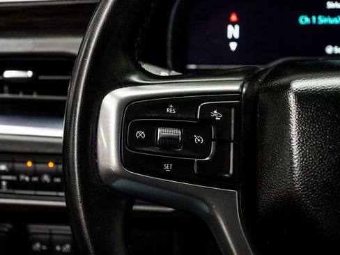 Used 2024 Chevrolet Suburban LT RWD image 30