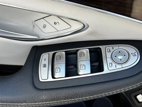 Used 2016 Mercedes-Benz C 300 4MATIC Sedan image 29