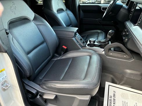 Used 2025 Ford Bronco Badlands AWD/4WD image 30