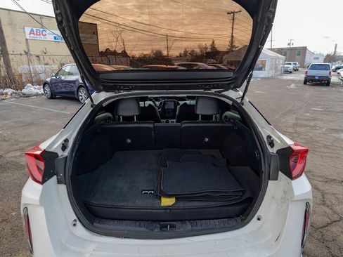 Used 2017 Toyota Prius Prime Premium image 54