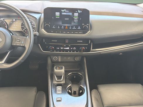 Certified 2023 Nissan Rogue SL w/ SL Premium Package FWD image 8