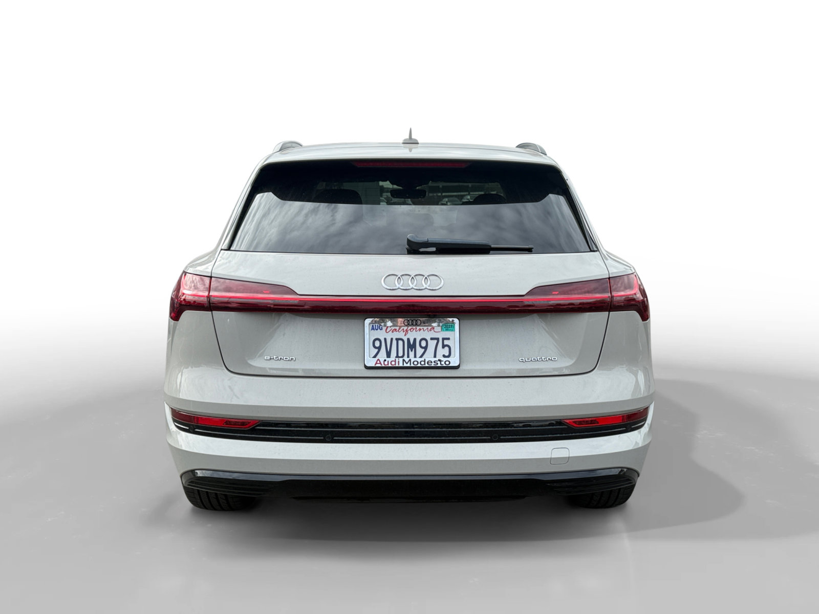 Used 2021 Audi e-tron Premium w/ Convenience Plus Package AWD/4WD image 4