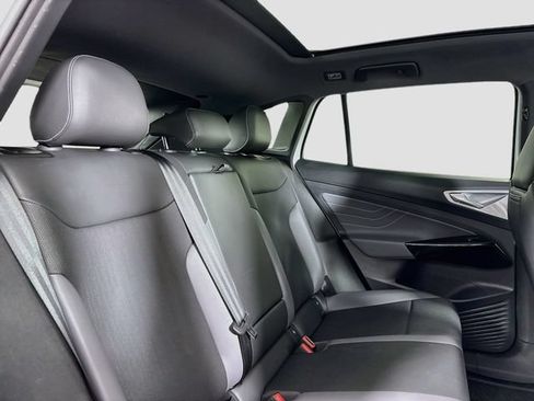 Certified 2023 Volkswagen ID.4 Pro S AWD/4WD image 31
