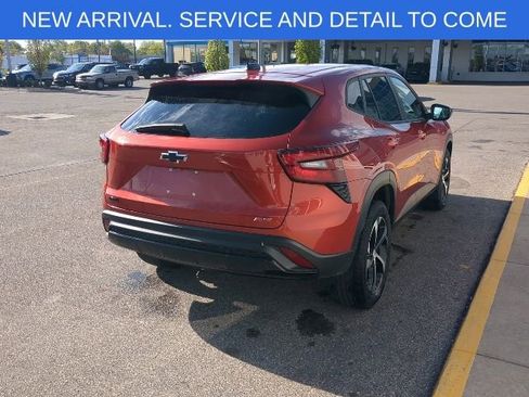 Certified 2024 Chevrolet Trax RS w/ Driver Confidence Package FWD image 5
