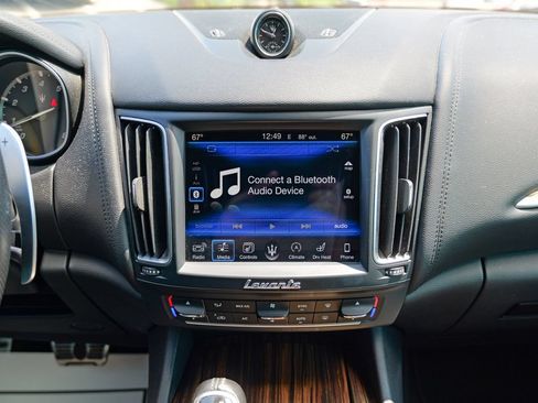 Used 2017 Maserati Levante S AWD/4WD image 49
