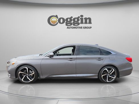 Certified 2018 Honda Accord Sport image 3