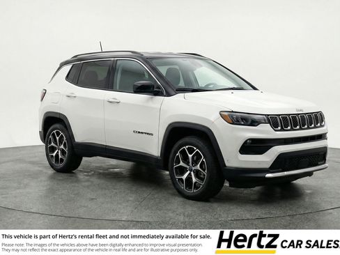 Used 2025 Jeep Compass Limited image 1