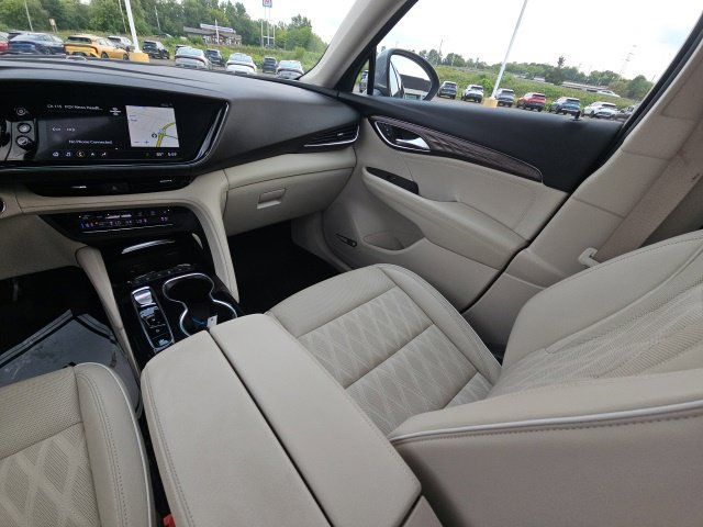 Used 2023 Buick Envision Avenir AWD/4WD image 35
